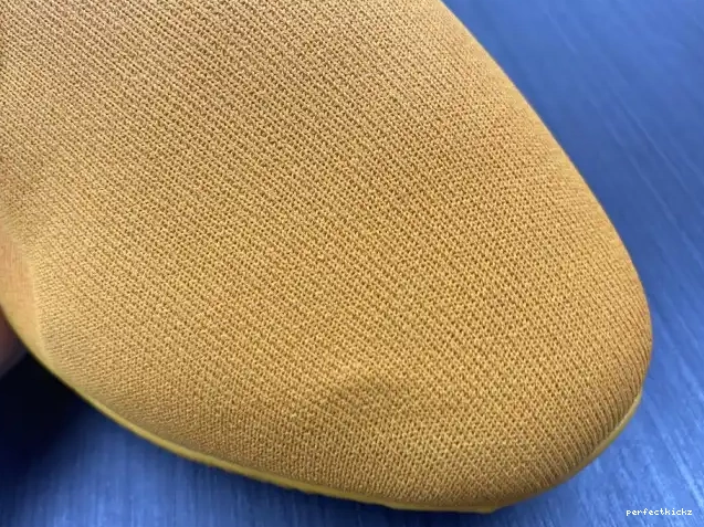 GW5353 Sulfur Knit Adidas RNR Yeezy 0613
